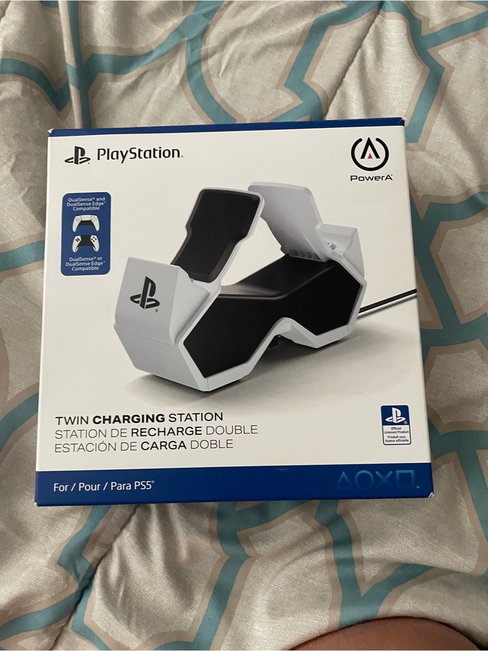 PlayStation / PowerA Twin Charging Station - White & Black